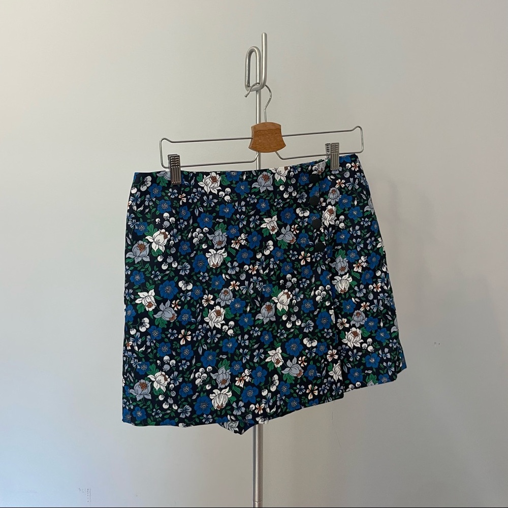 New (with tags!) Tory Birch Flower Patterned Golf Skort